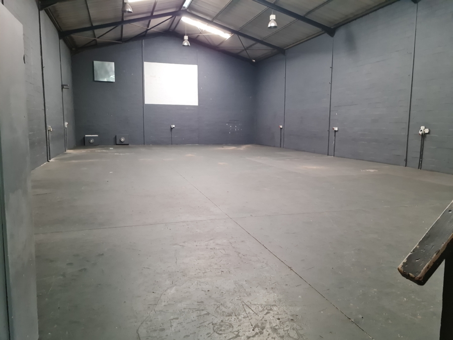 Commercial Property for Sale in Blackheath Industrial Western Cape